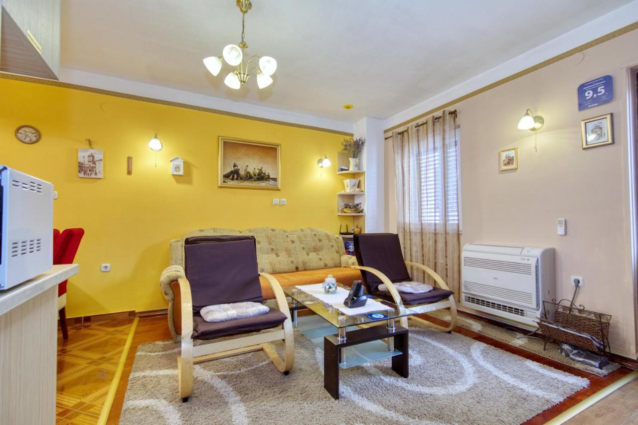 Apartment Simeone *