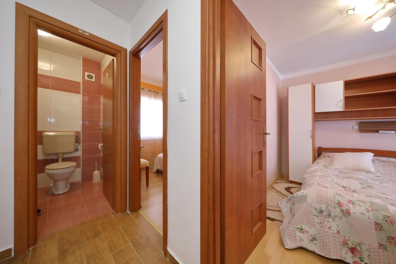 Simeone Apartment