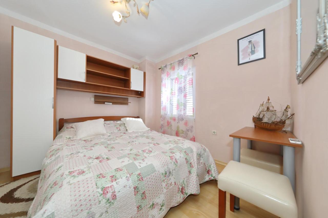 Apartment Simeone *