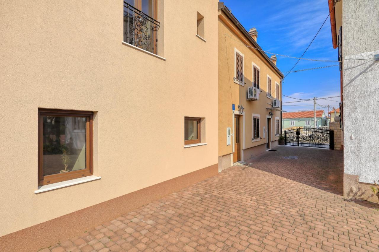 Apartment Simeone *